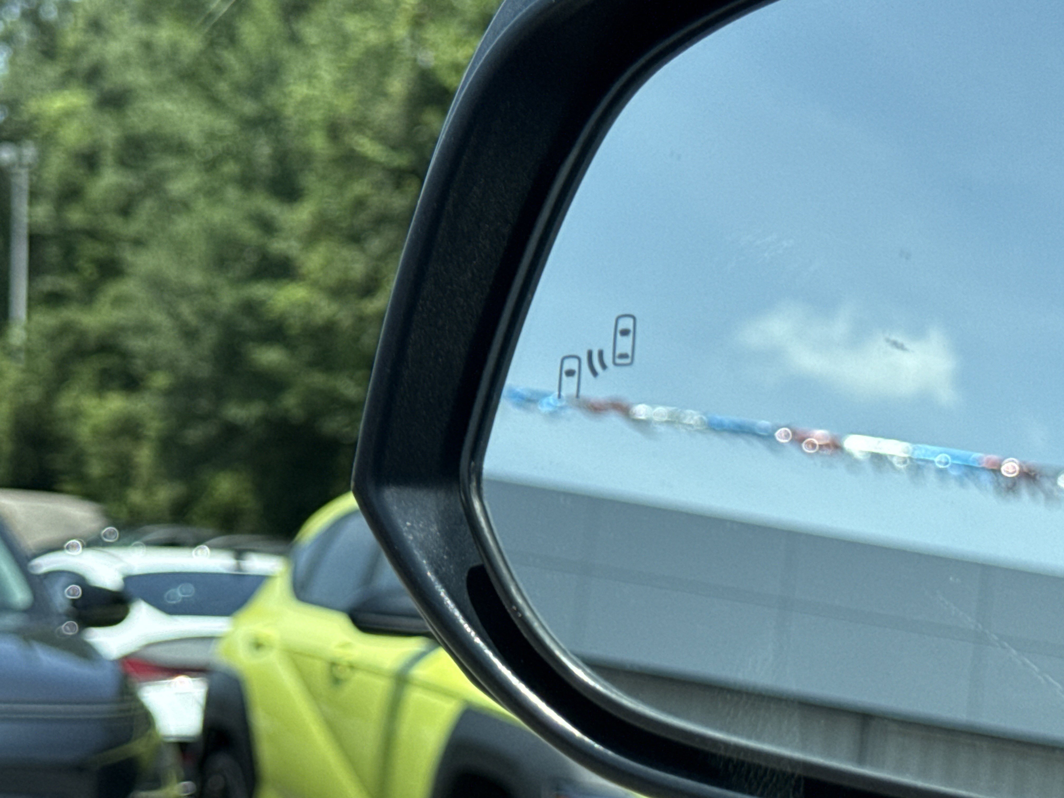 2023 Toyota RAV4 XLE - Photo 17