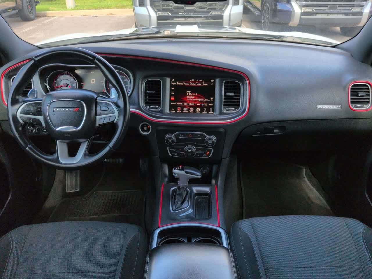 Used 2016 Bright White Clearcoat Dodge SXT image 14