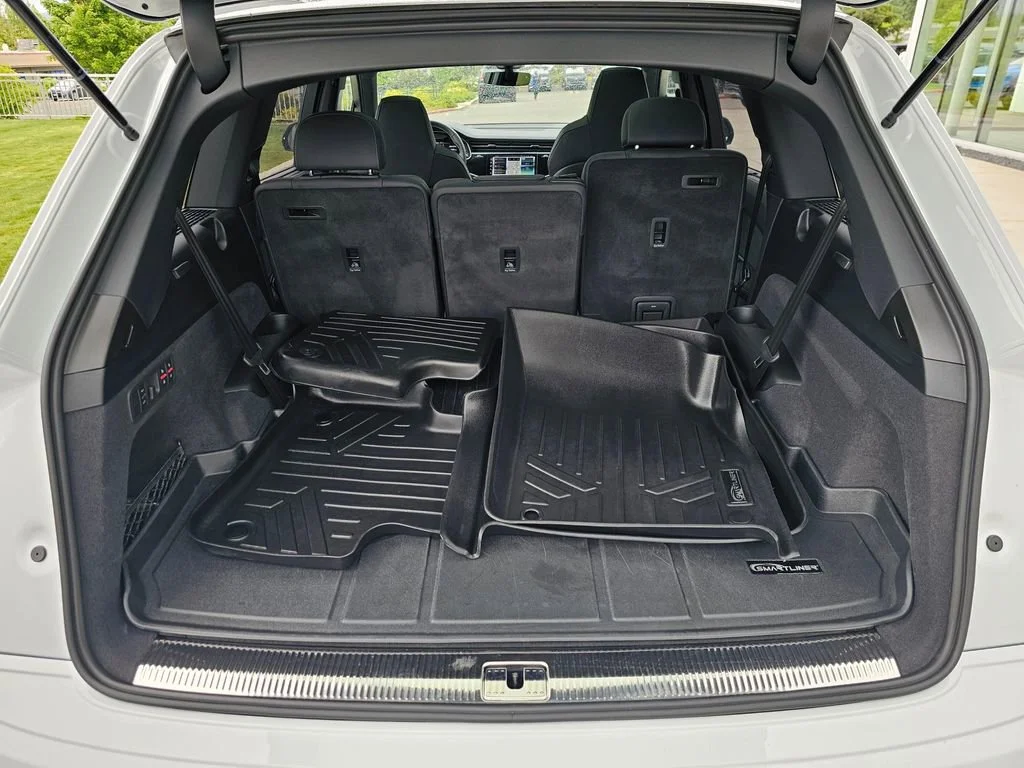 Used 2025  Audi Prestige image 13
