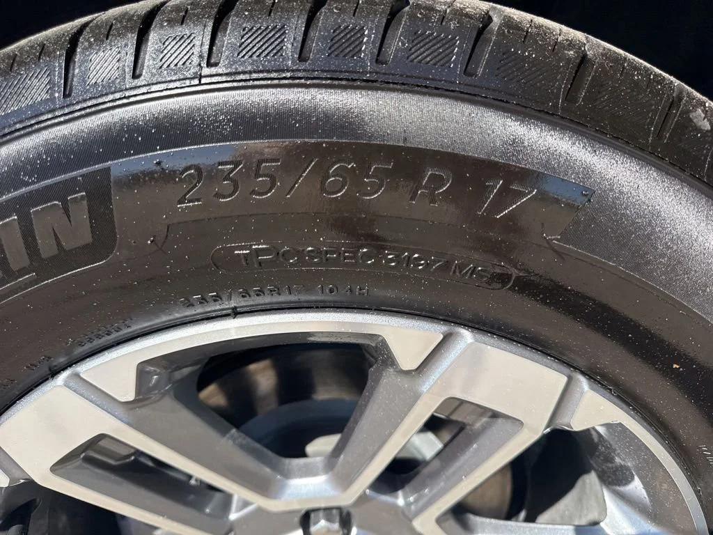 Used 2026 Summit White GMC Elevation image 37