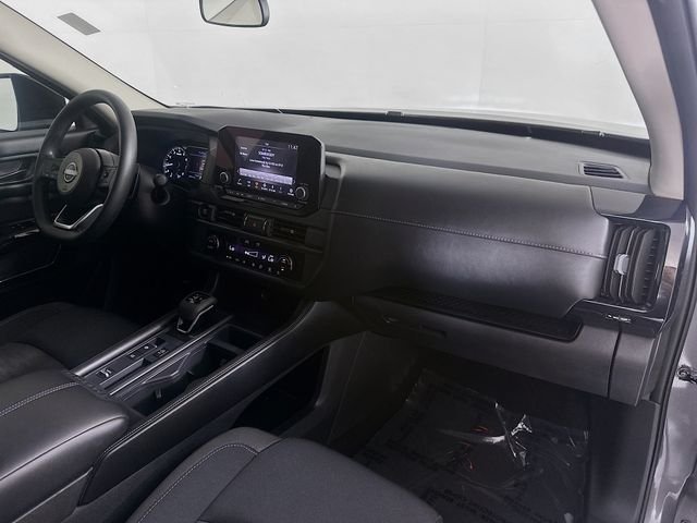Used 2025 Gray Nissan S image 27
