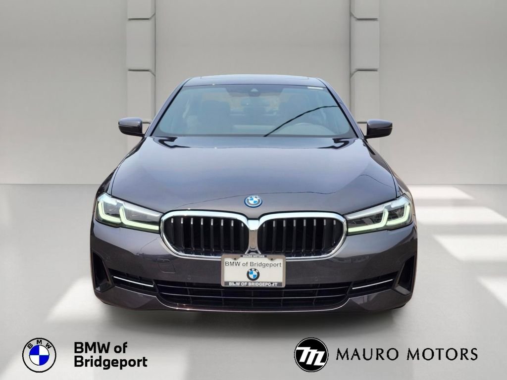 Used 2023 Gray BMW 530e iPerformance image 9