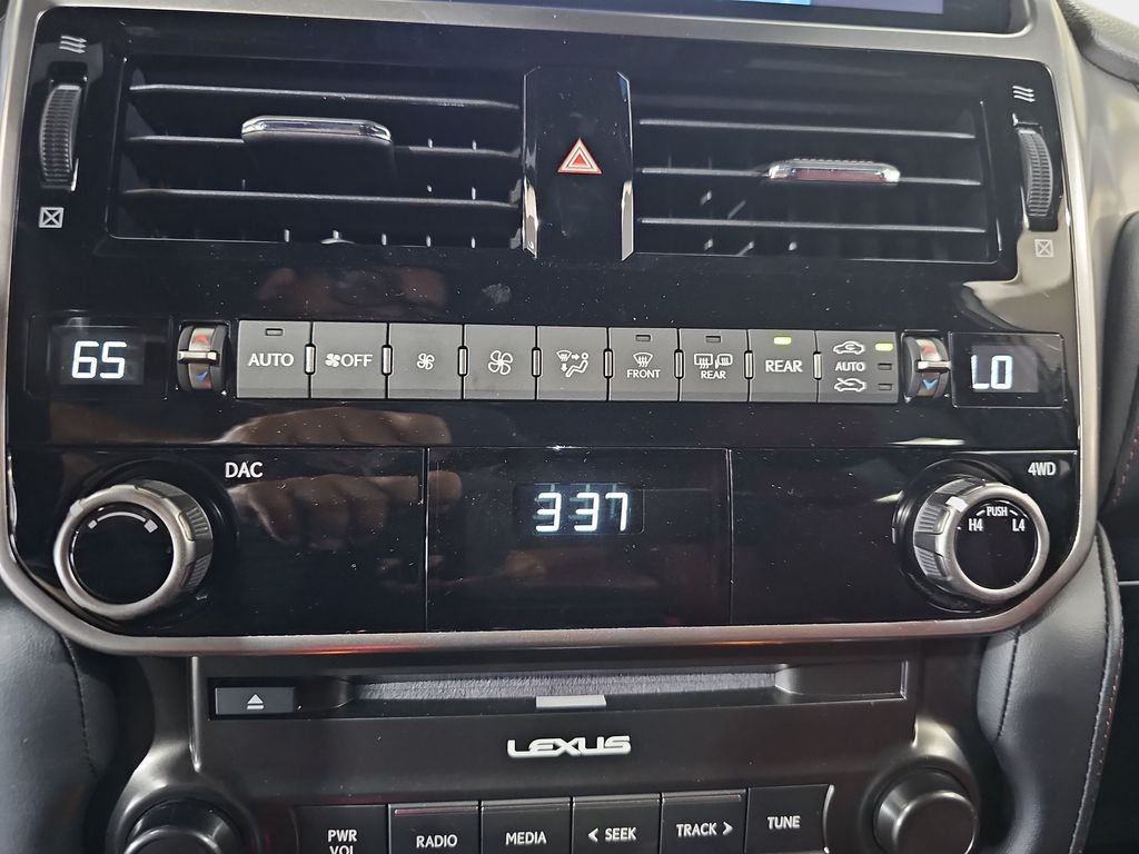 2023 Lexus GX PREMIUM - Photo 22