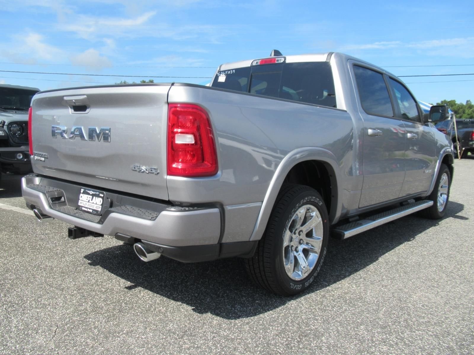 New 2026 Billet Silver Metallic Clearcoat RAM Big Horn/Lone Star image 7
