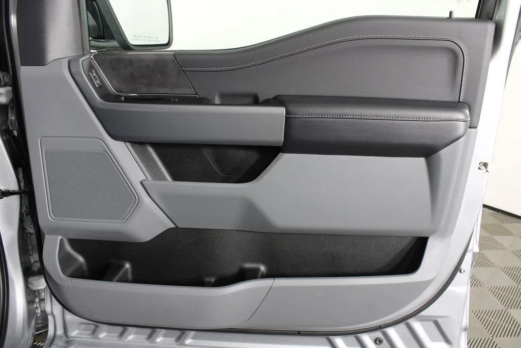 Used 2024 Gray Ford XLT image 8