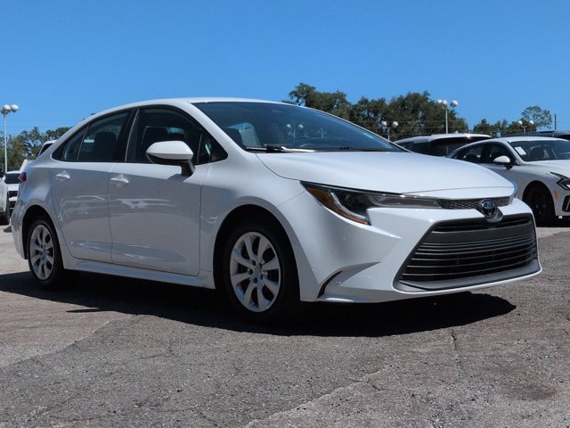 Used 2024 White Toyota LE image 3
