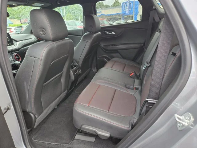 Used 2025 Gray Chevrolet RS image 11