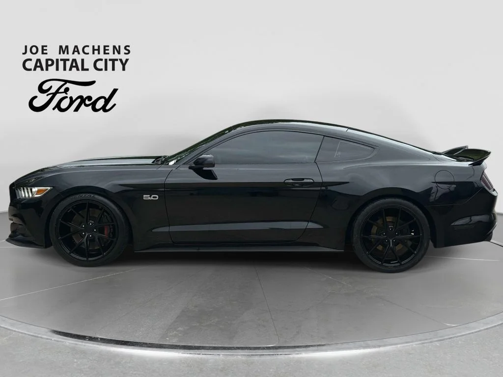 Used 2015 Black Ford GT image 8