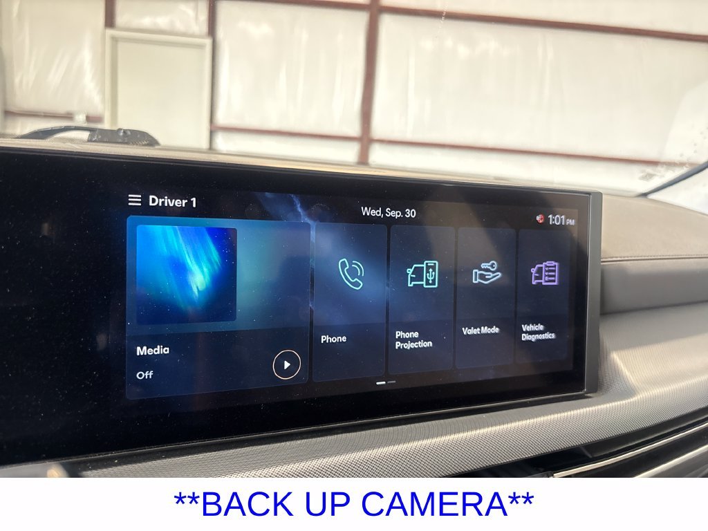 Certified Used 2025 Silver Hyundai SEL image 17