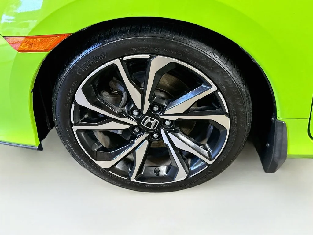 Used 2018 Green Honda Si image 38