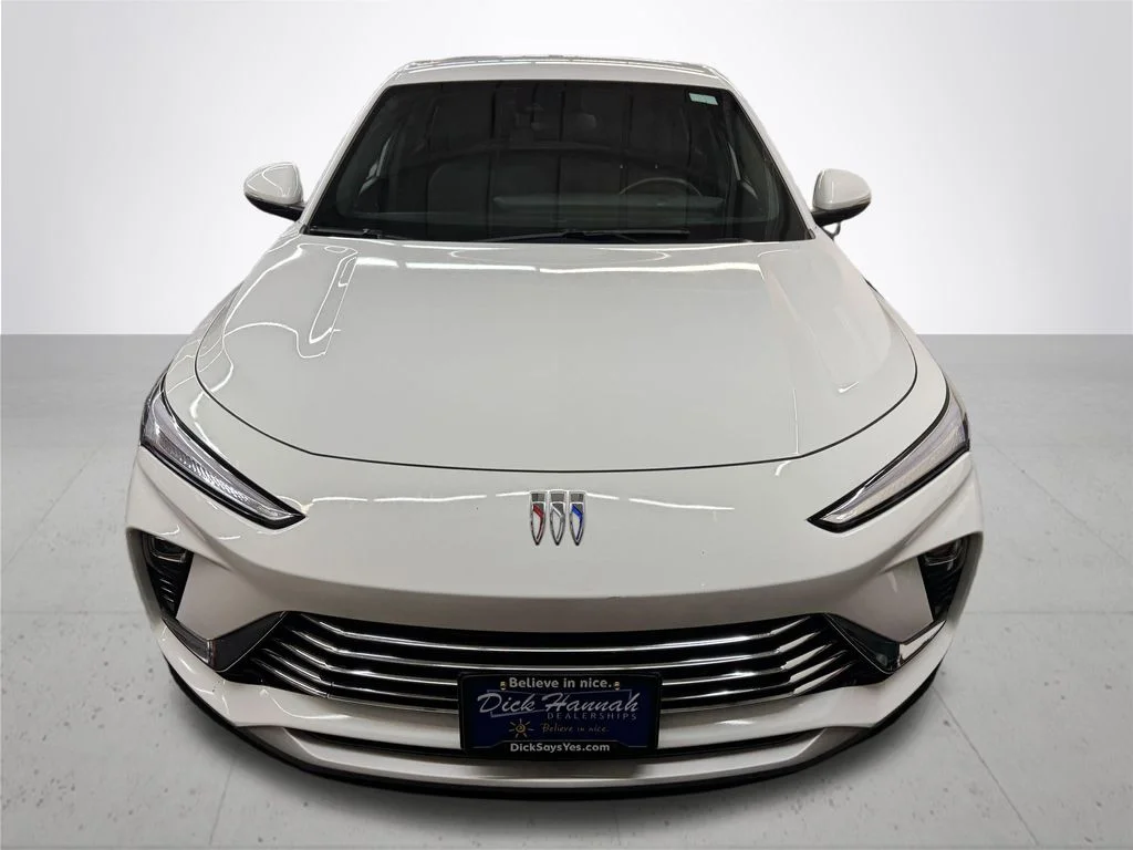 Used 2024 White Buick Preferred image 12