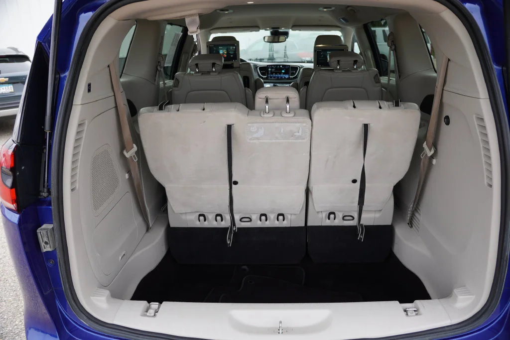 Used 2021 Blue Chrysler Touring L image 23