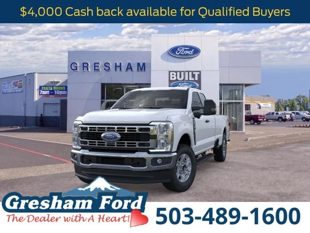 New 2026 Oxford White Ford XLT image 2