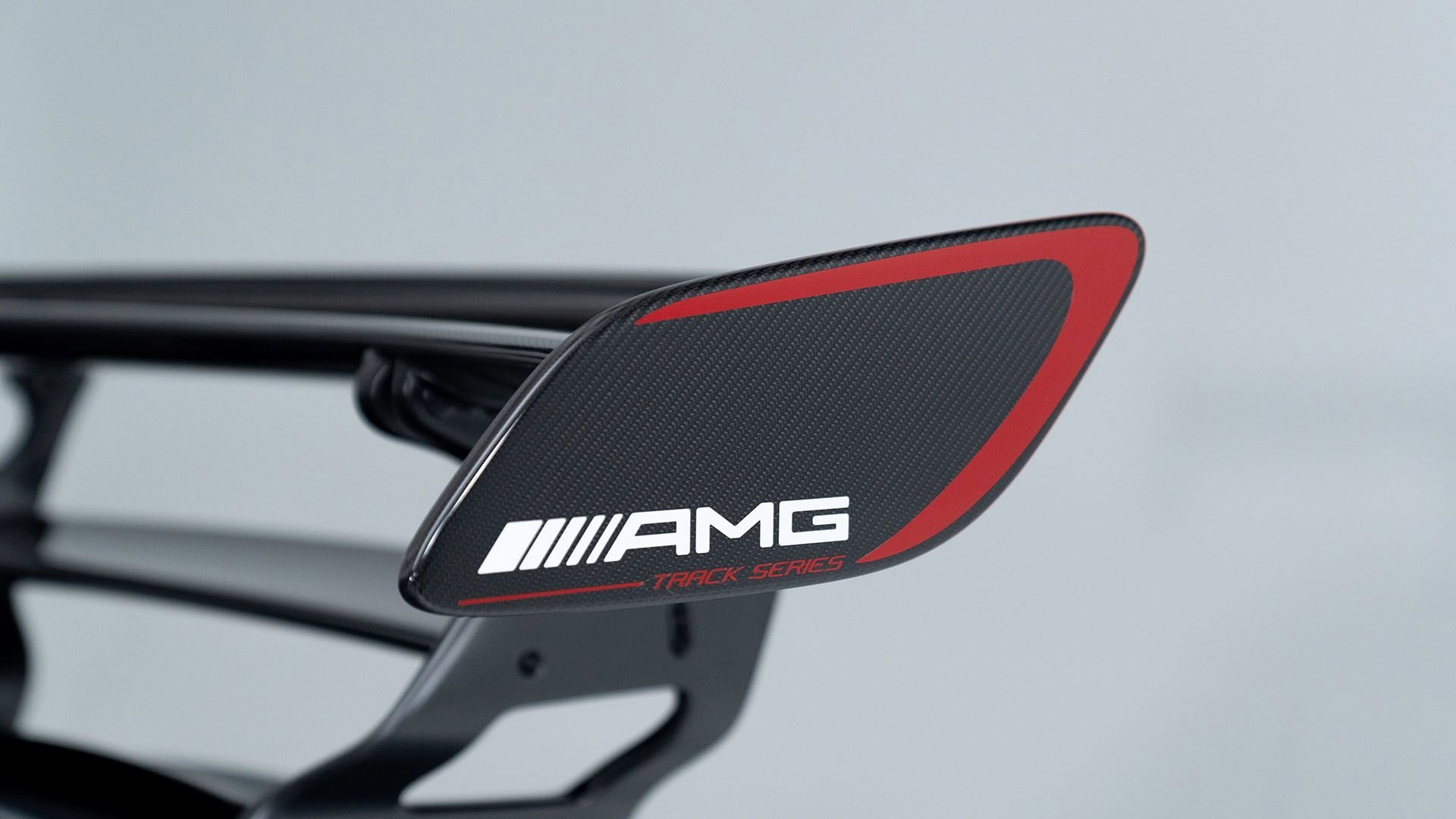 Used 2022 Designo Iridium Silver Magno Mercedes-Benz Track Series image 8