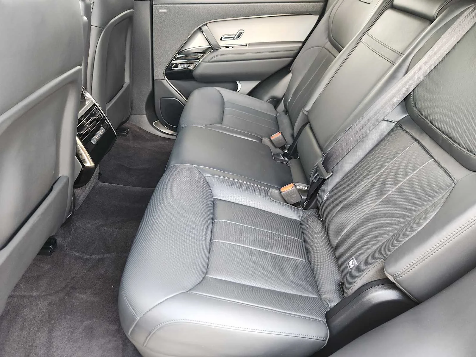 Used 2025 Varesine Blue Metallic Land Rover SE image 51