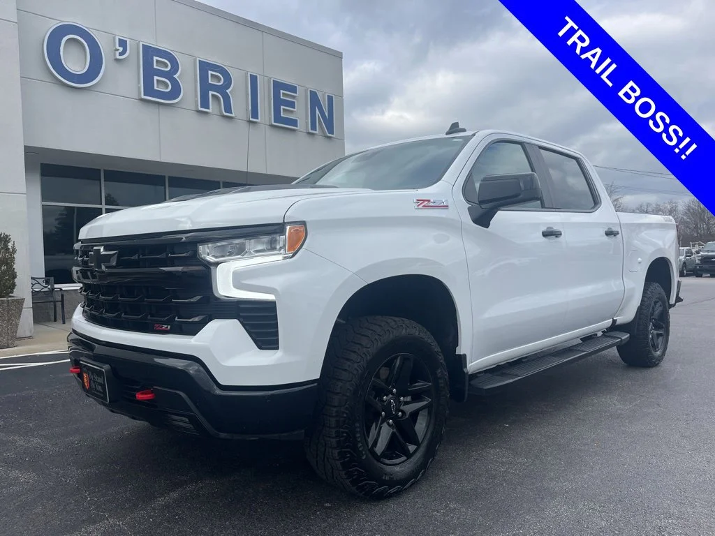 Used 2024 Summit White Chevrolet LT Trail Boss image 1