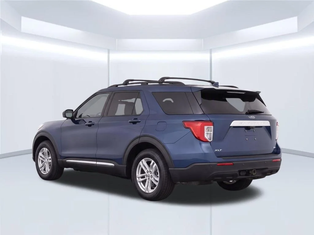 Certified Used 2020 Blue Ford XLT image 5