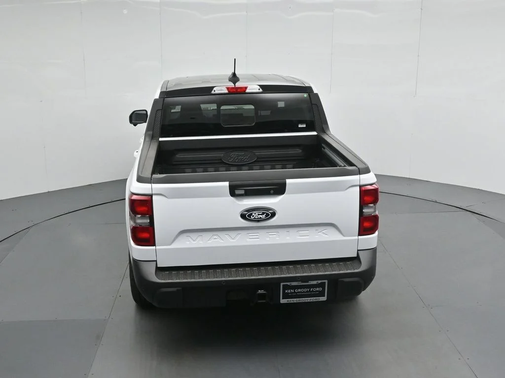 New 2026 White Ford Lariat image 41