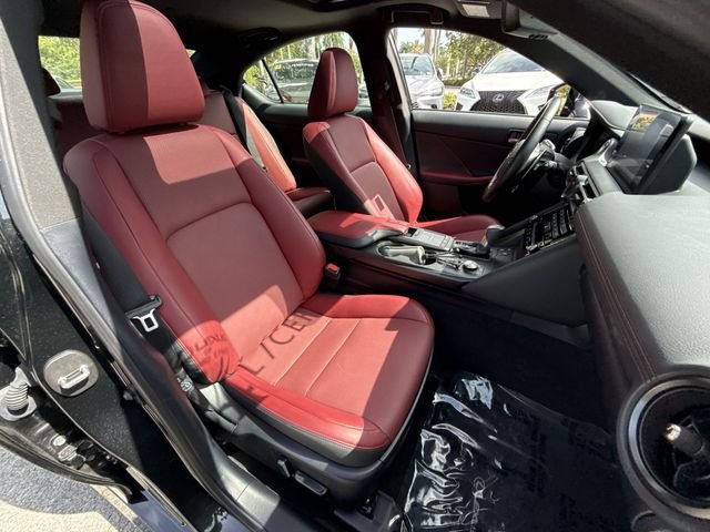 2024 Lexus IS 300 - Photo 26