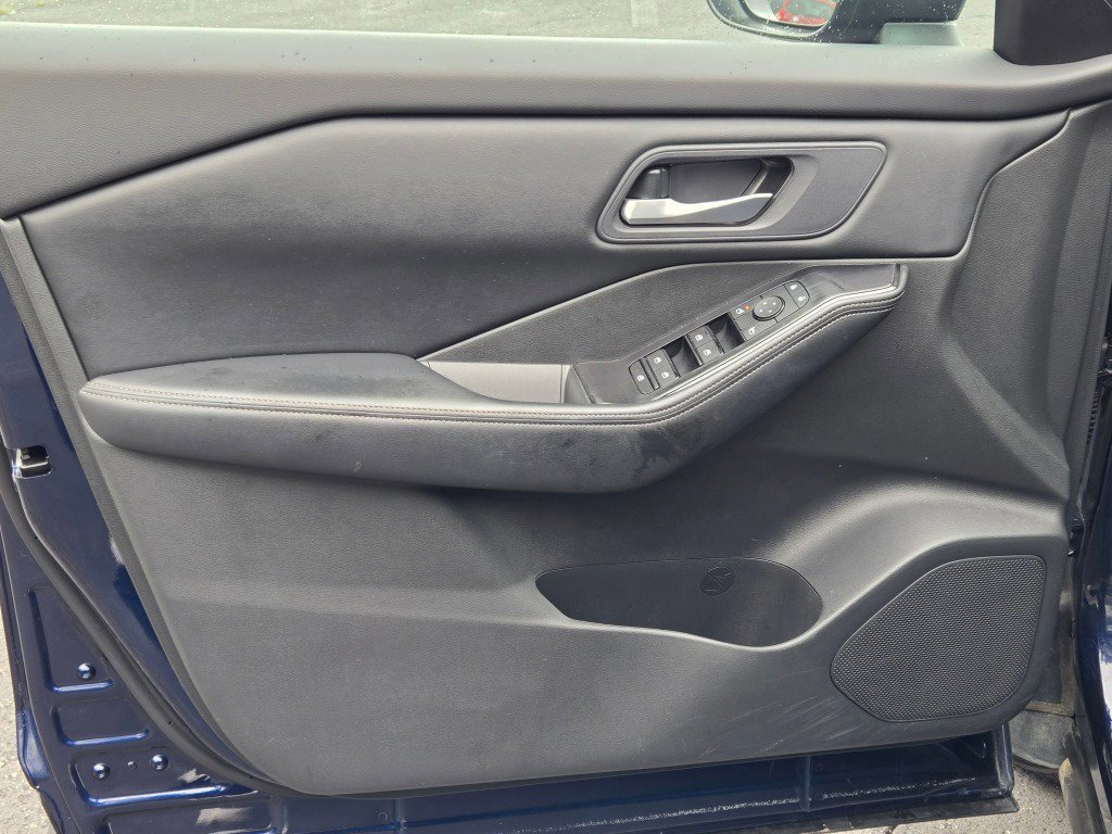 2024 Nissan Rogue SV - Photo 20