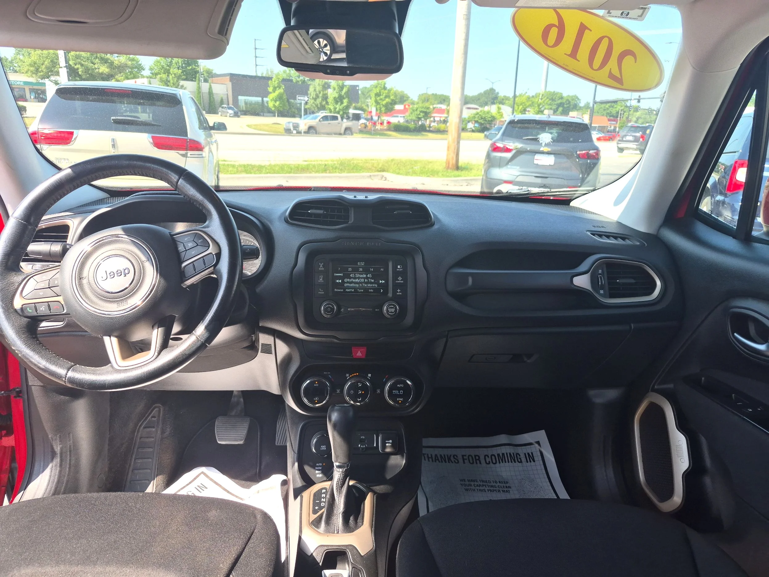 Used 2016 RED Jeep Latitude image 12