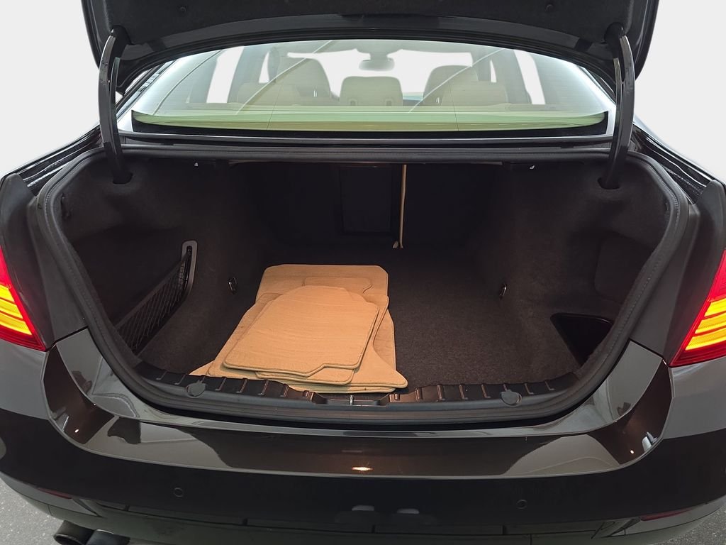 Used 2015 Jatoba Brown Metallic BMW 528i xDrive image 14
