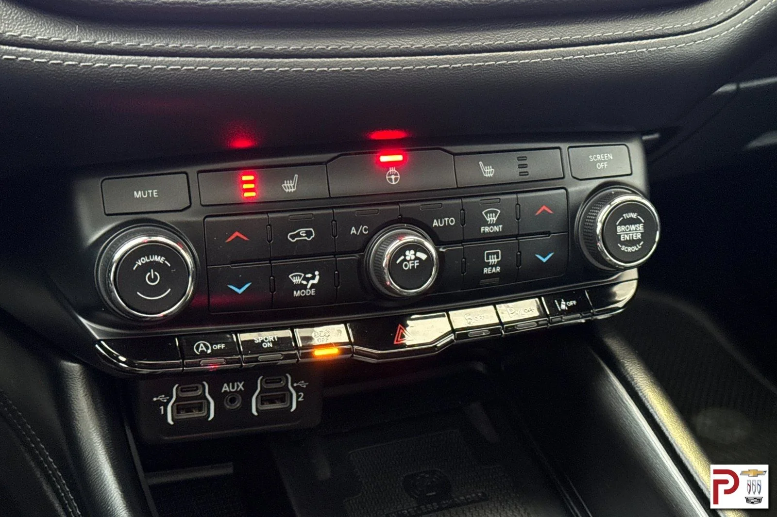 Used 2021 White/off-white Dodge Citadel image 25