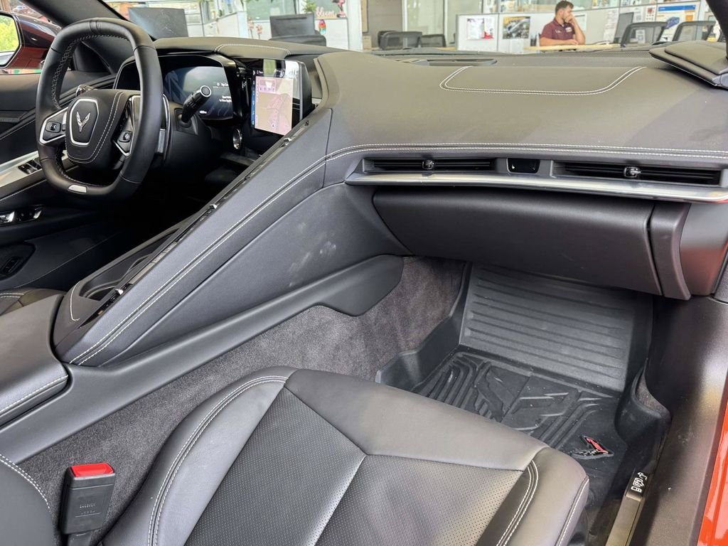 Used 2025 Orange Chevrolet Z06 image 15