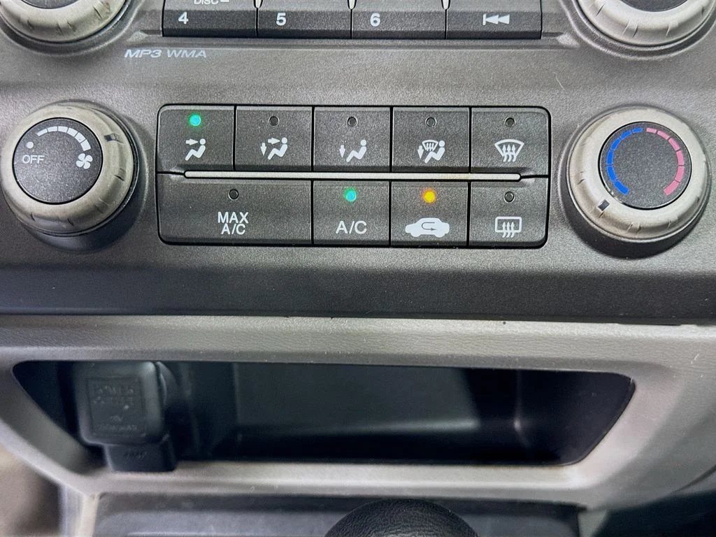 Used 2008 Silver Honda LX image 17