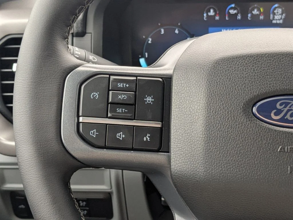 New 2026 Marsh Gray Ford XLT image 25
