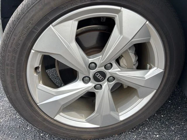 Used 2022 Ibis White Audi 45 S line Premium image 4