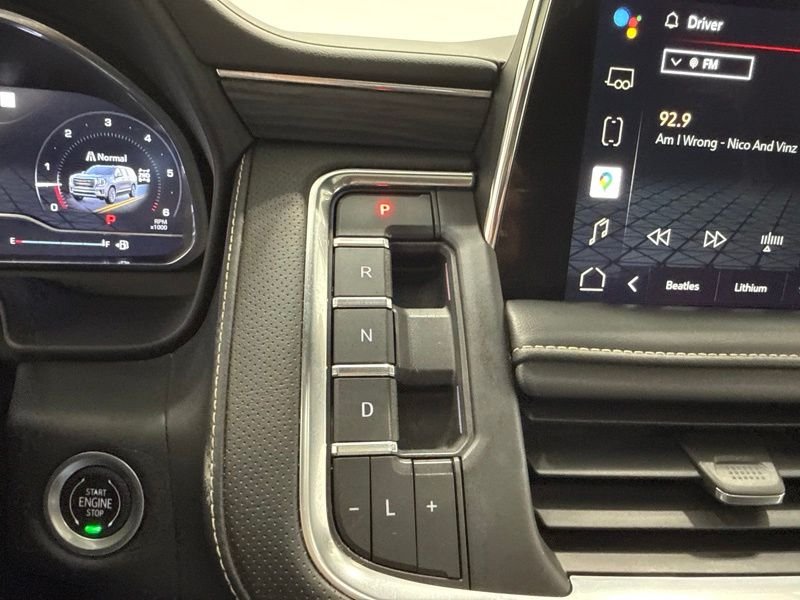 Used 2022 White GMC SLT image 38