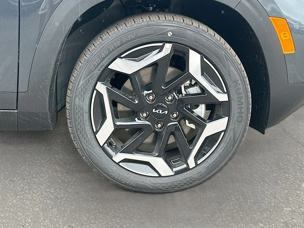 New 2026 Gravity Gray Kia SX image 32