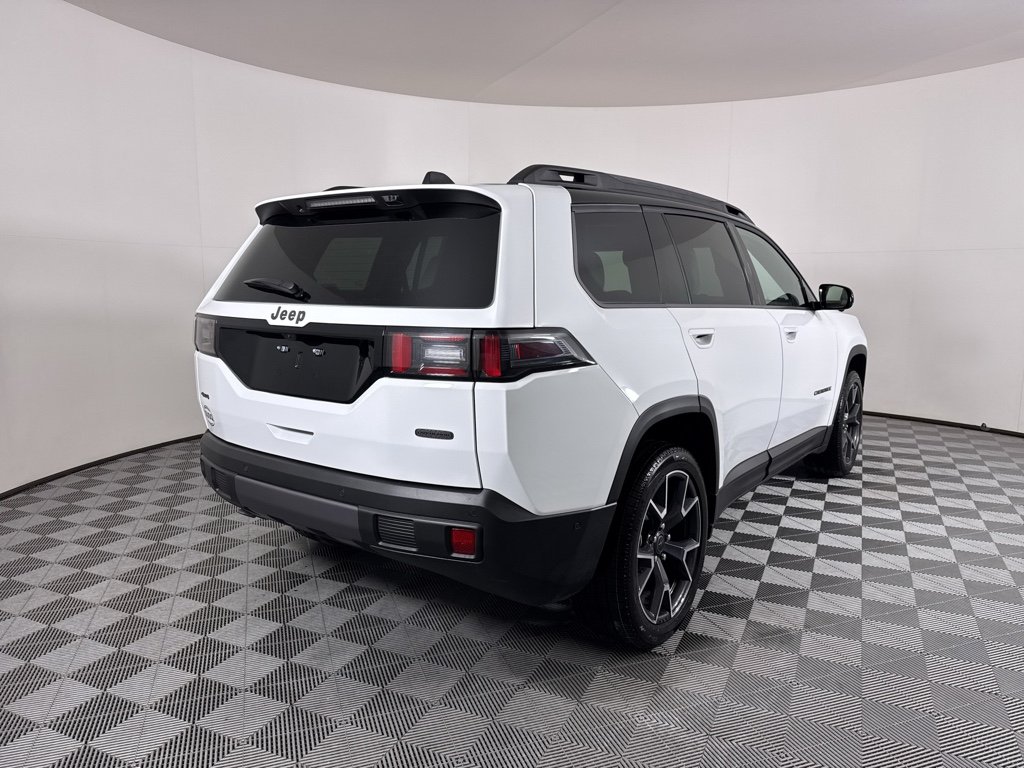 New 2026 Bright White Clear-Coat Exterior Paint Jeep Overland image 22