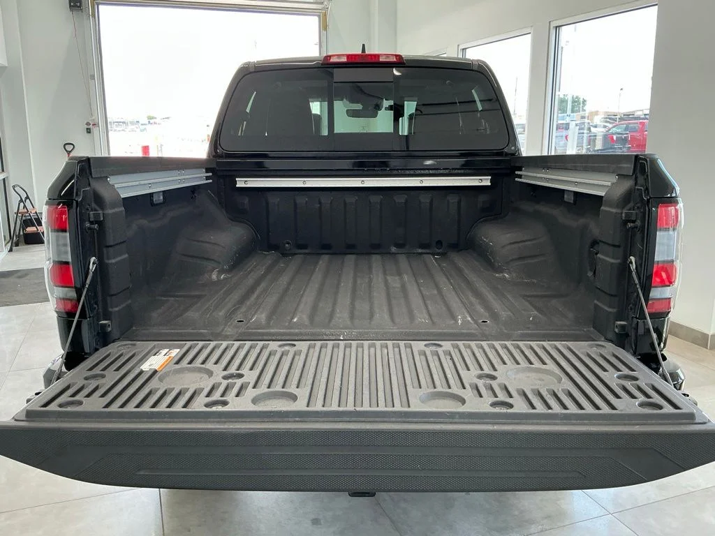 Used 2023 Black Nissan PRO-4X image 8
