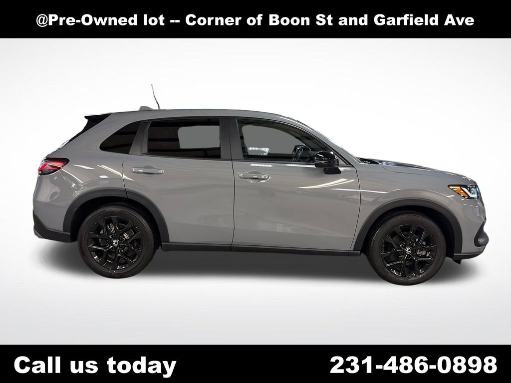 Used 2024  Honda Sport image 6