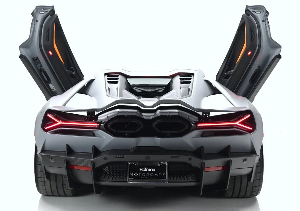 2026 Lamborghini Revuelto Base - Photo 34