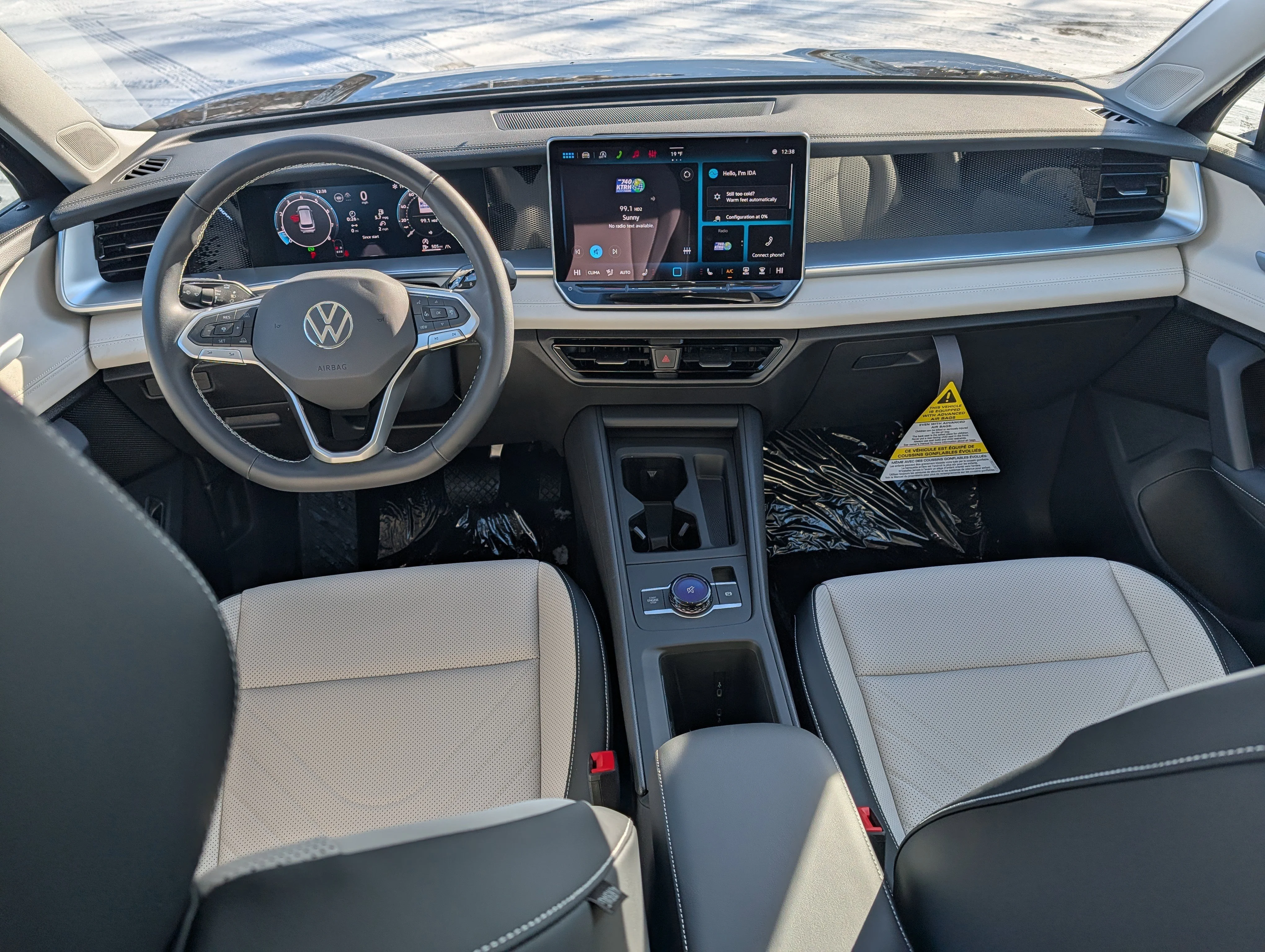 2026 Volkswagen Tiguan SE - Photo 9