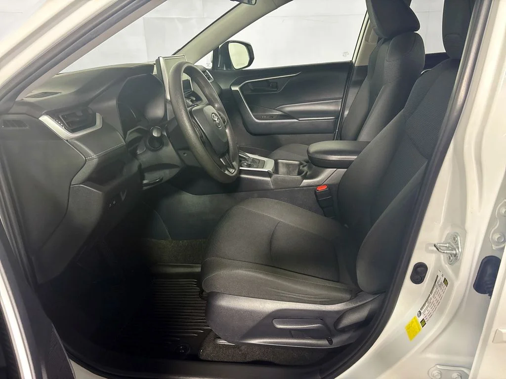 Used 2024 Ice Toyota LE image 11