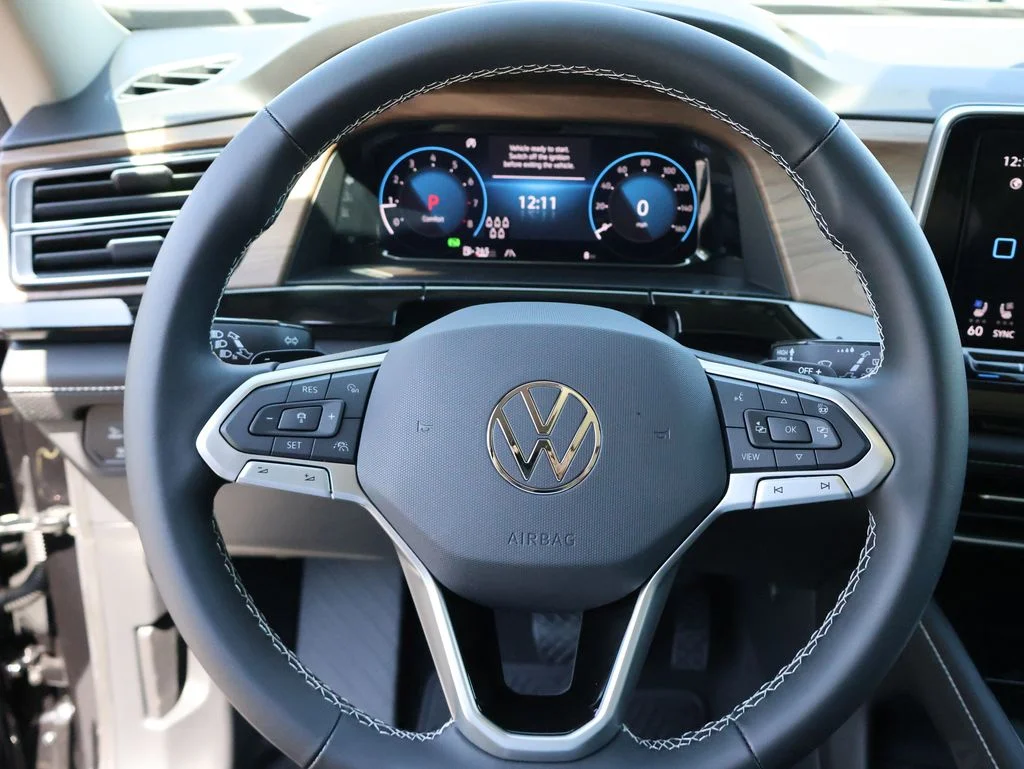 New 2026 Black Volkswagen SE w/Technology image 25