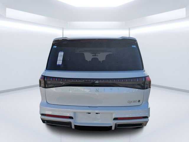 New 2026 RADIANT WHITE INFINITI Luxe 4WD image 4