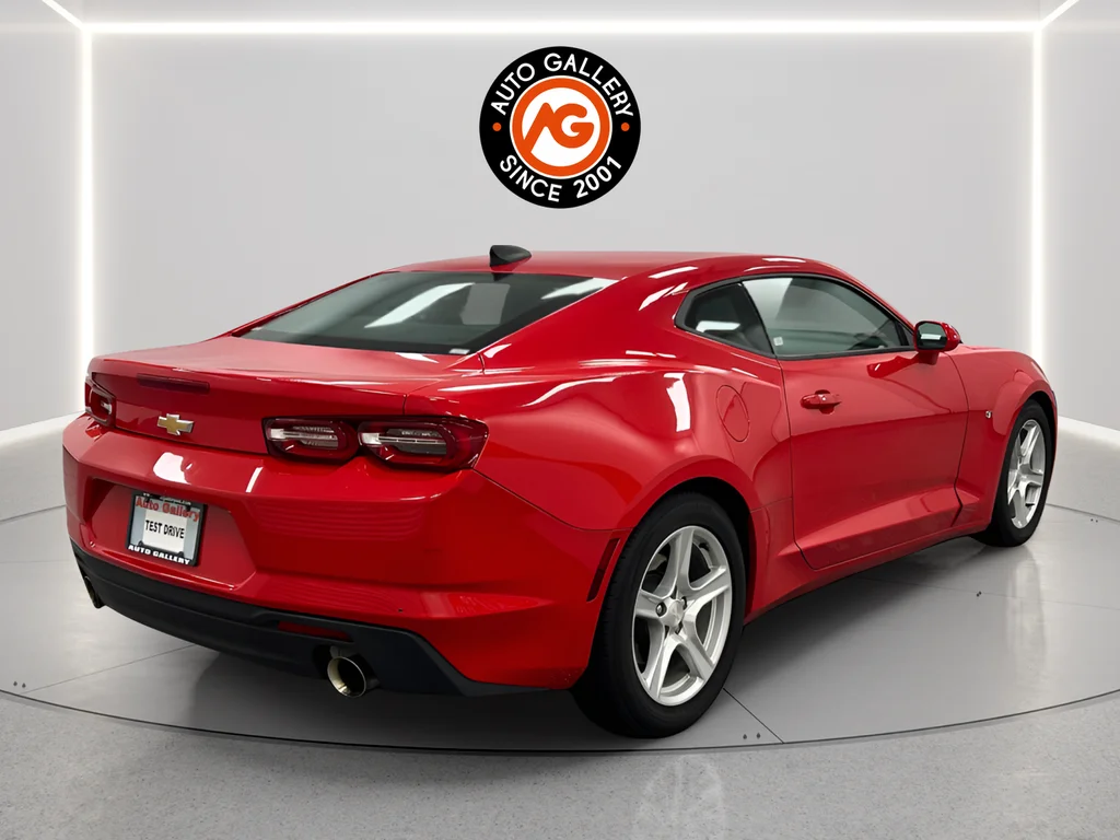 Used 2023 Red Chevrolet 1LT image 3
