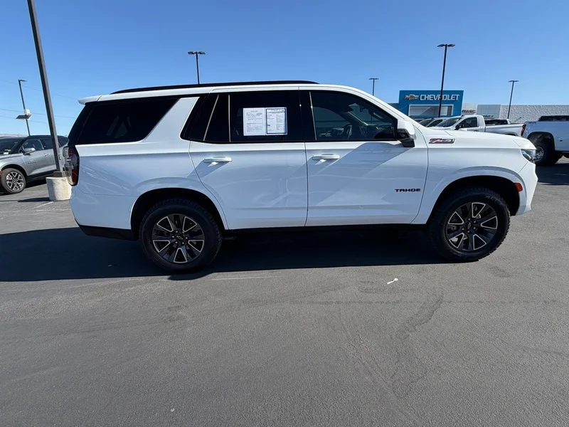 Used 2024 Summit White Chevrolet Z71 image 2