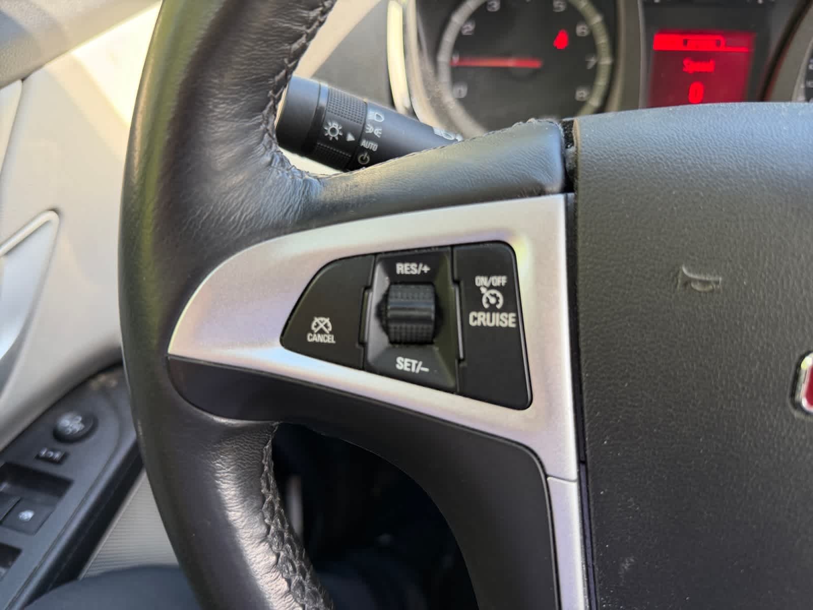 Used 2017 White Frost Tricoat GMC SLE image 13