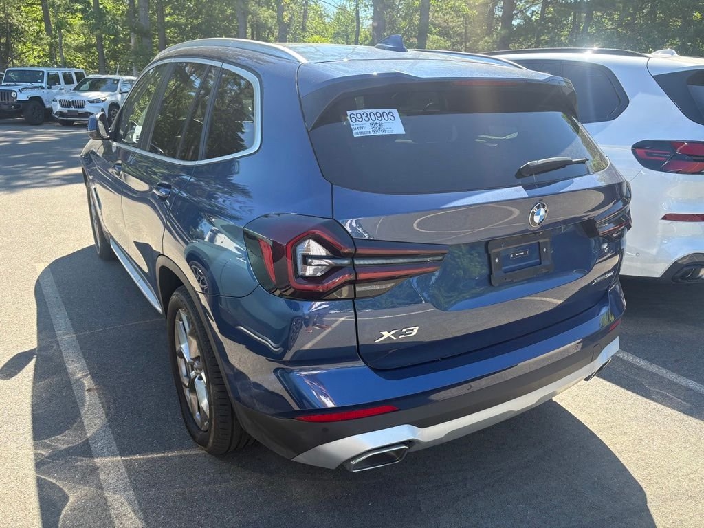 Used 2024 Phytonic Blue Metallic BMW xDrive30i image 3