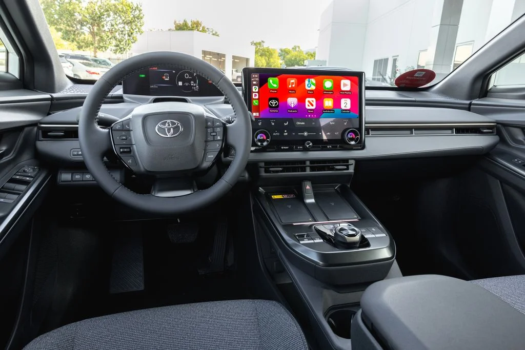 New 2026 Wind Chill Pearl <sup>1</sup> Toyota  XLE image 14