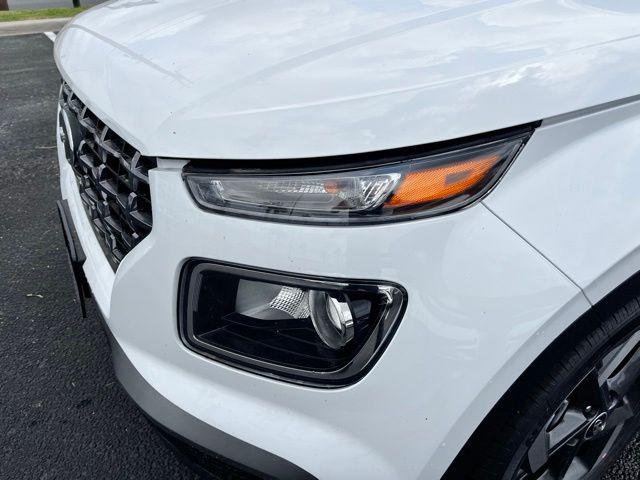 New 2026 White Hyundai SEL image 13