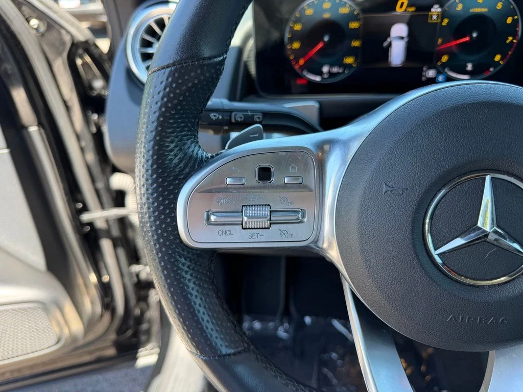 Used 2023 Night Black Mercedes-Benz GLB 250 image 17