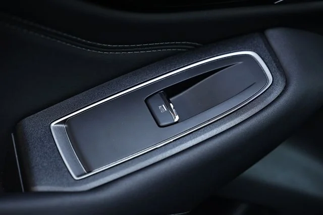 2025 Subaru Outback Touring - Photo 26