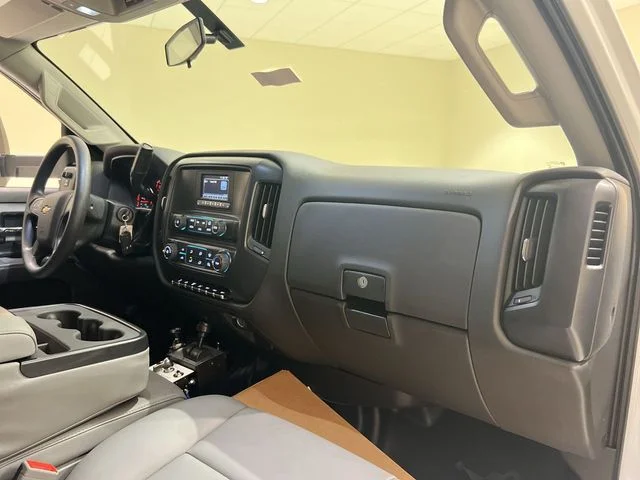 Used 2023 Summit White Chevrolet 1WT image 20